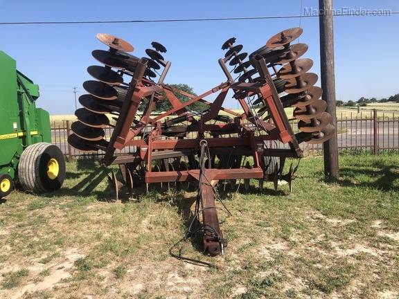 Case IH 596 Image 1