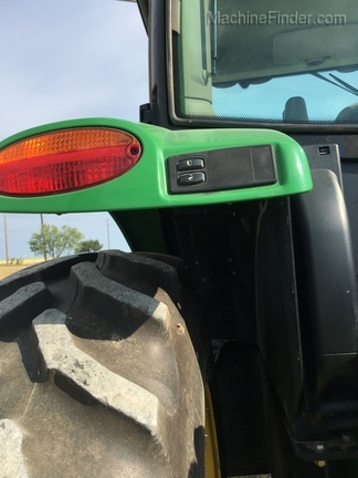2013 John Deere 6150R Image 4