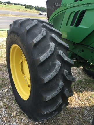 2013 John Deere 6150R Image 6