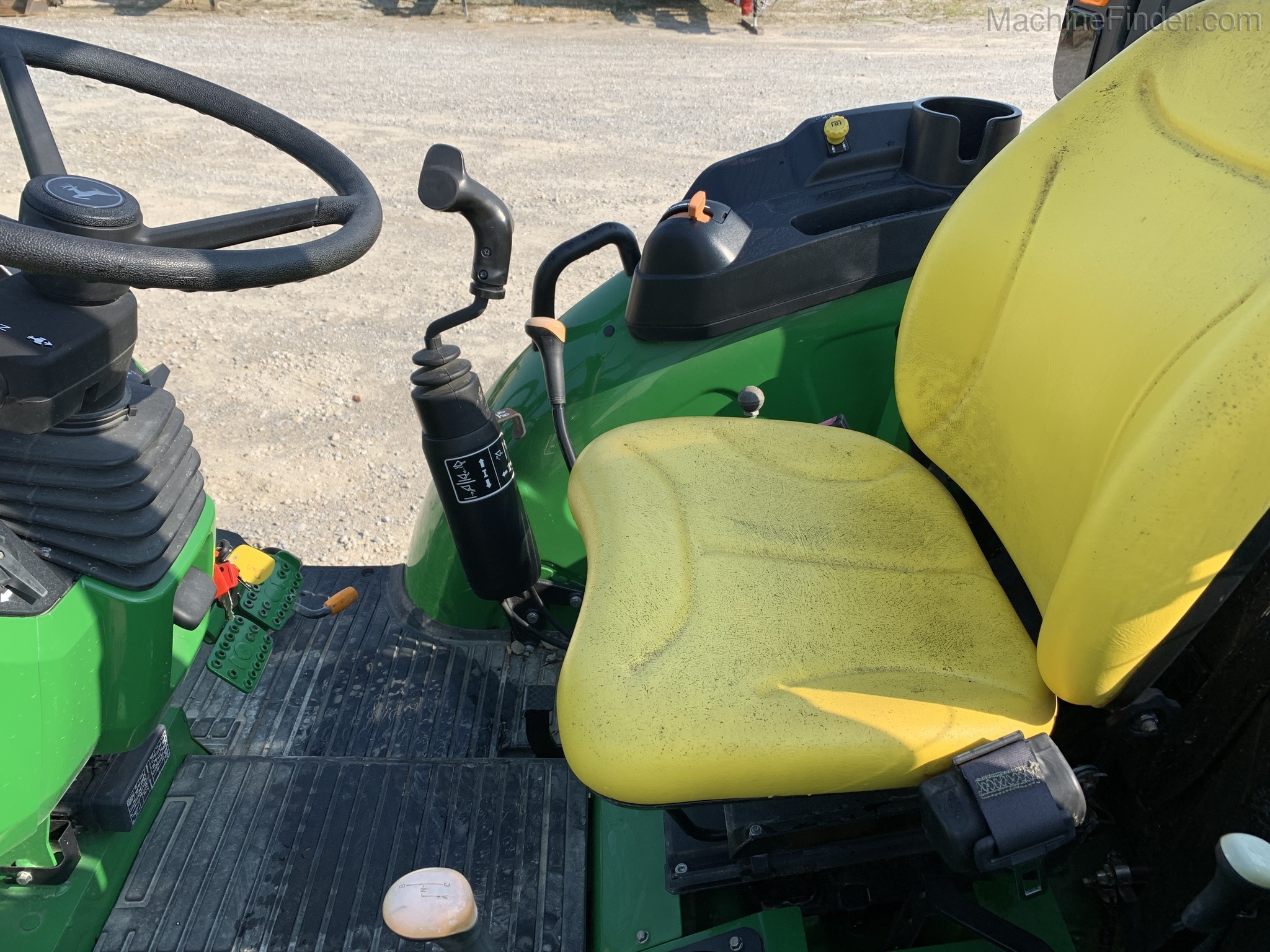 2018 John Deere 5075E Image 5