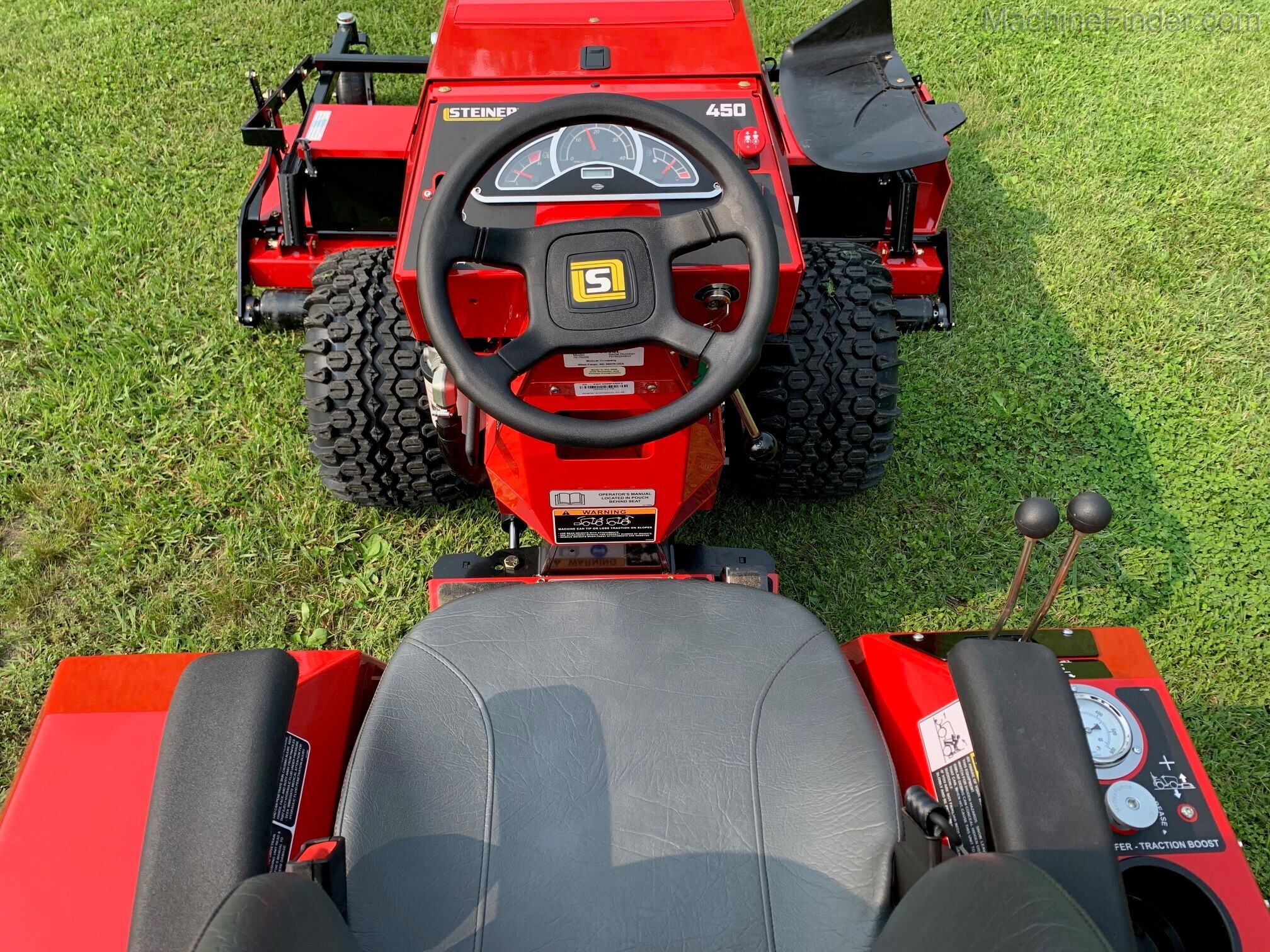 2020 Steiner 450 Image 13