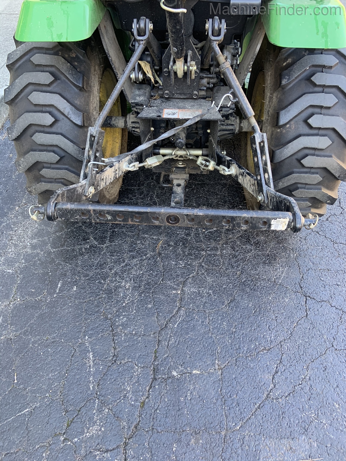 2009 John Deere 2320 Image 3