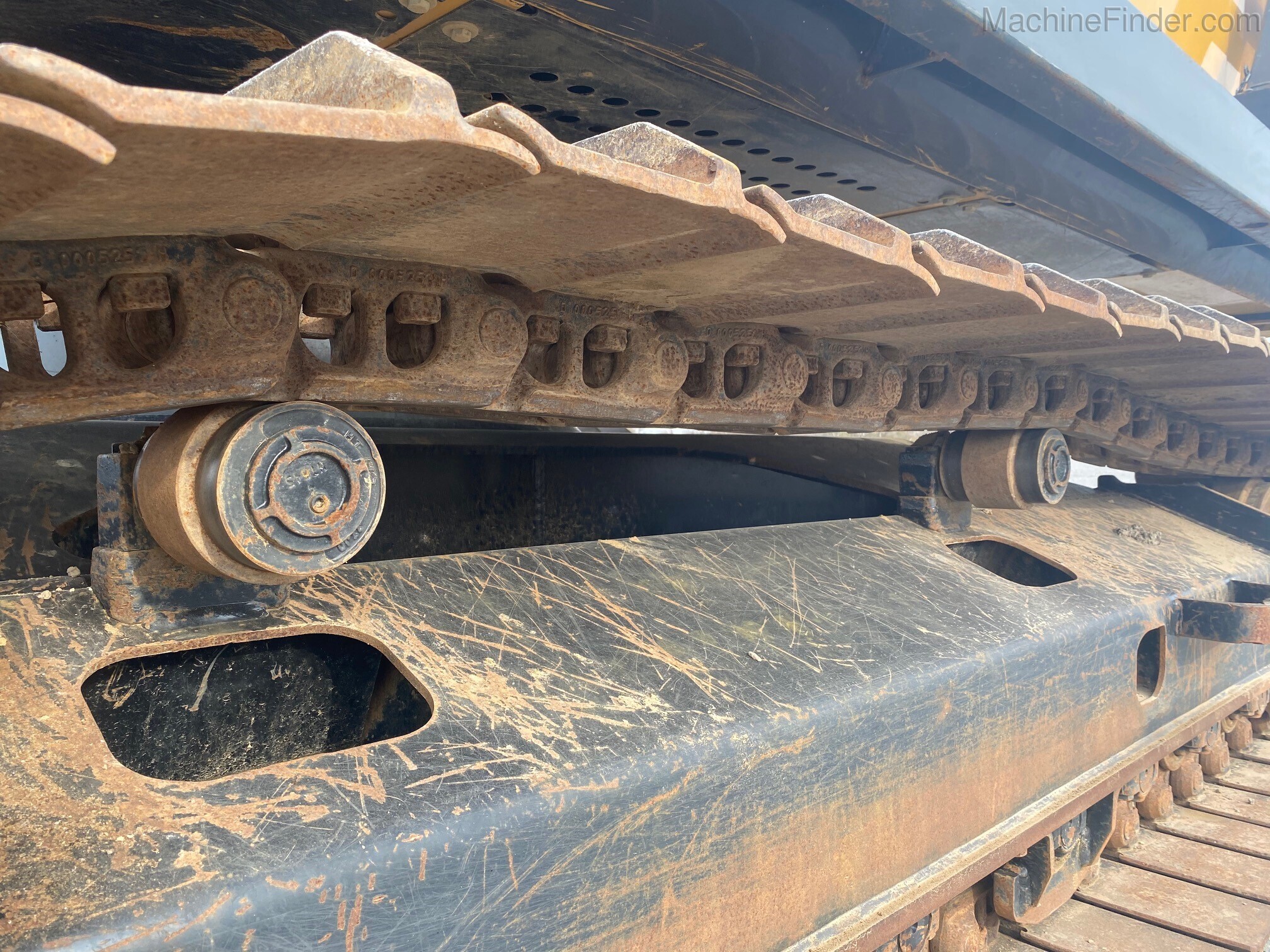 2018 John Deere 250G LC Image 7