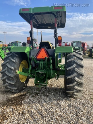 2014 John Deere 5065E Image 4