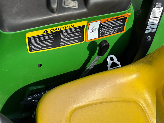 2017 John-Deere 3032E