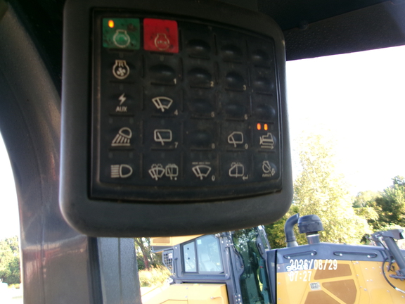 2012 John Deere 700K