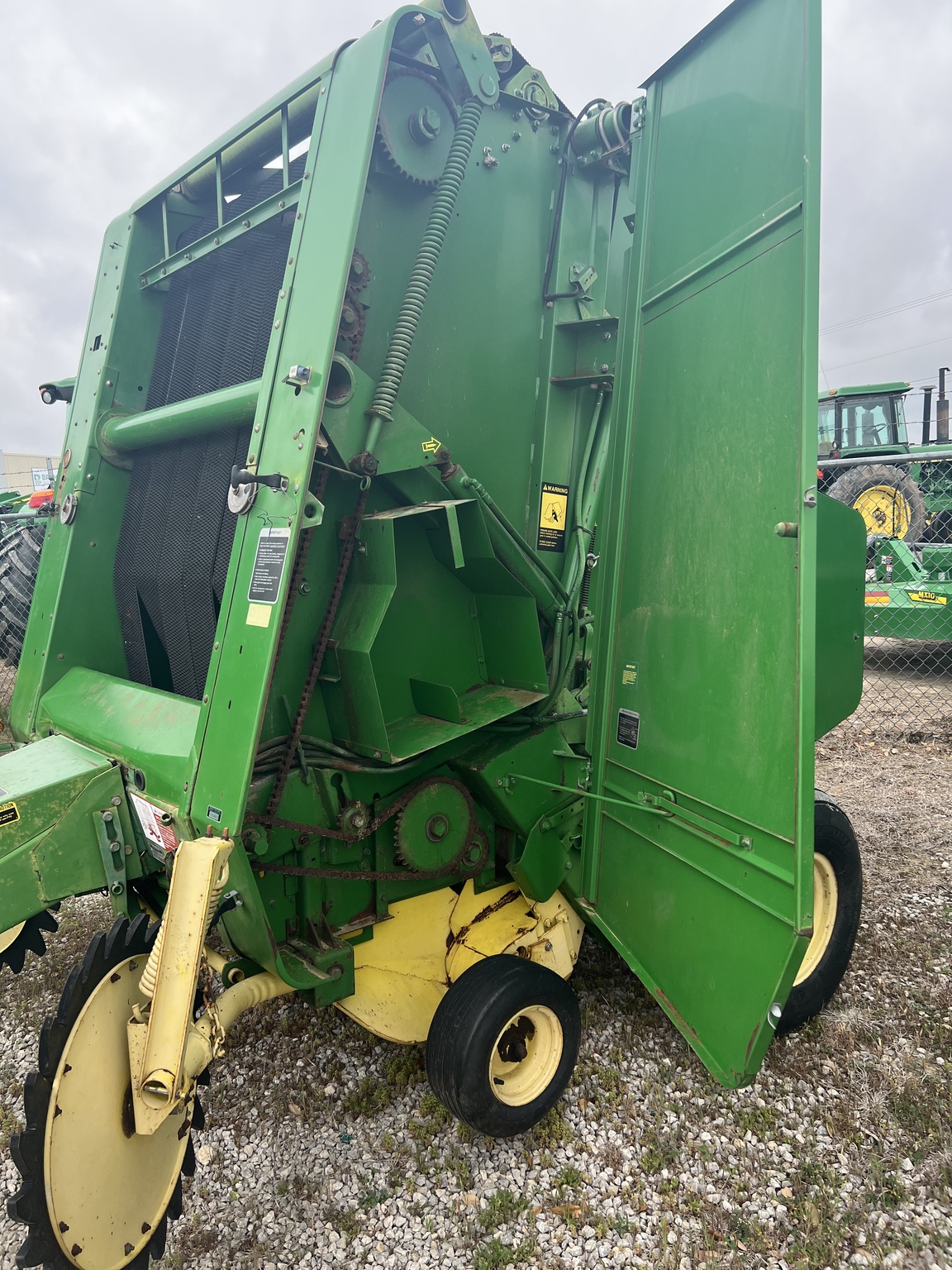 John Deere 435 Image 4