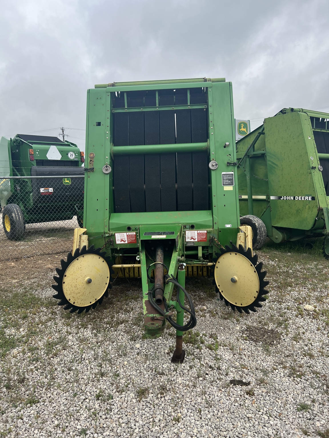 John Deere 435 Image 1