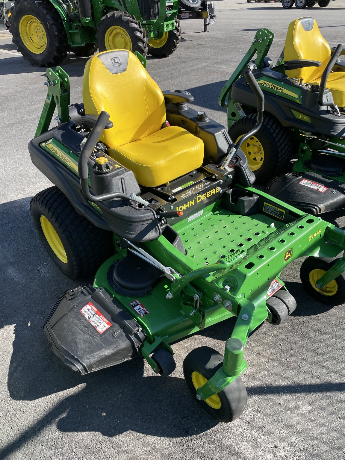 2023 John Deere Z915E Image 3