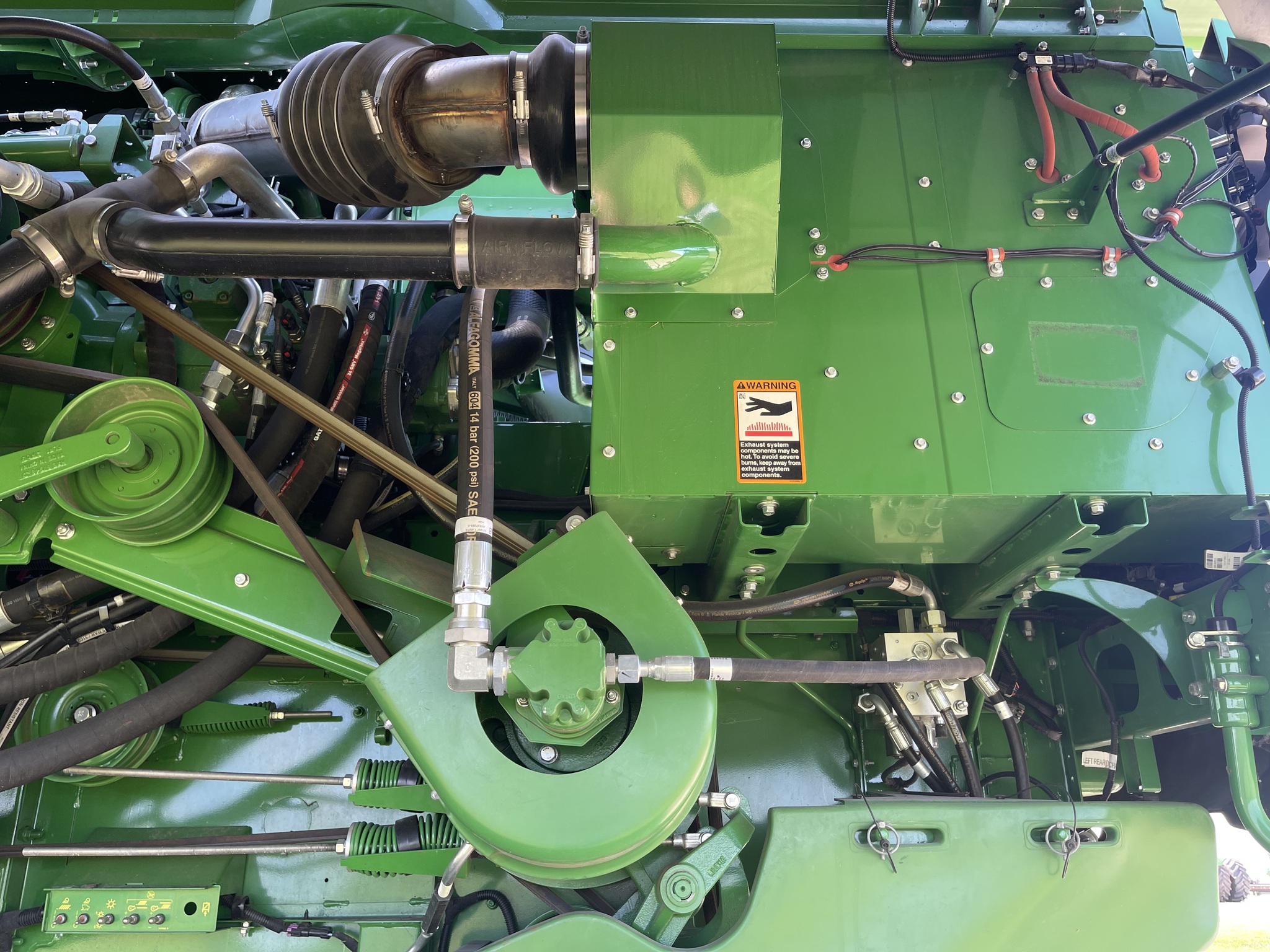  2023 John Deere S780 at Heritage Tractor in Roanoke, IL