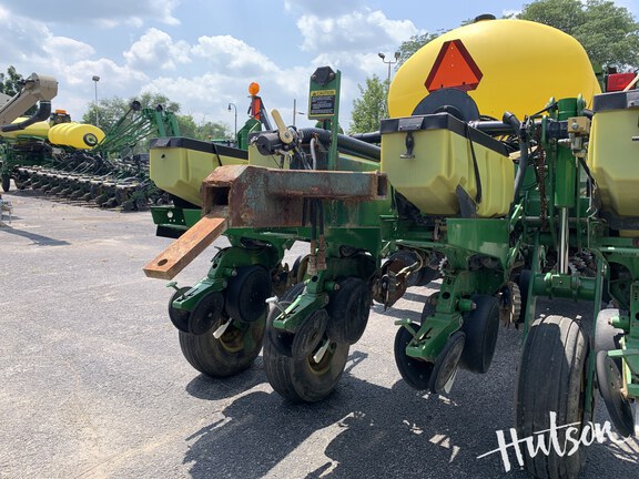 Photo of 2004 John Deere 1770NT