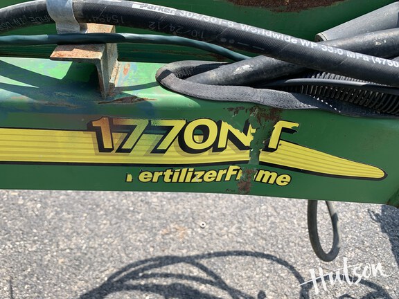 Photo of 2004 John Deere 1770NT
