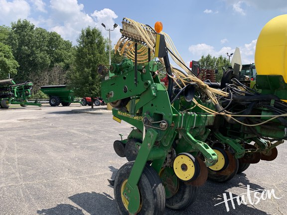 Photo of 2004 John Deere 1770NT