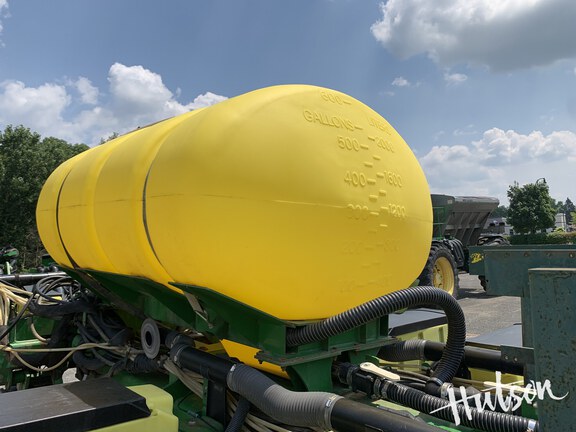 Photo of 2004 John Deere 1770NT