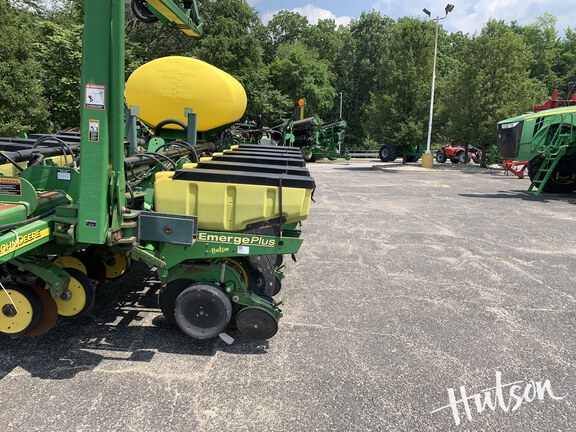 Photo of 2004 John Deere 1770NT