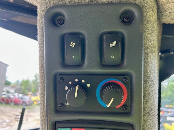 2019 John Deere 1050K