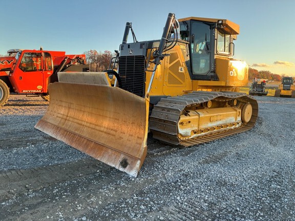 Photo of a 2024 John Deere 850L
