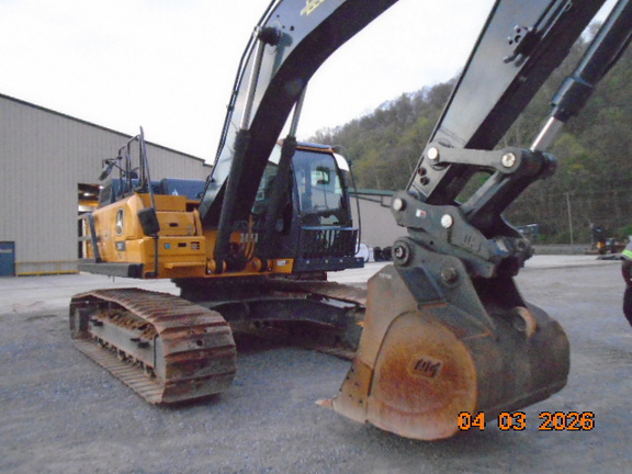 2024 John Deere 250 P-Tier