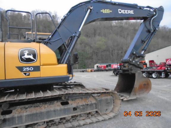 2024 John Deere 250 P-Tier