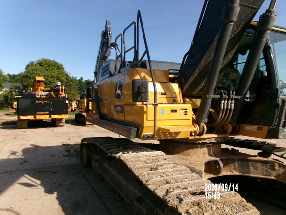 2024 John Deere 250P