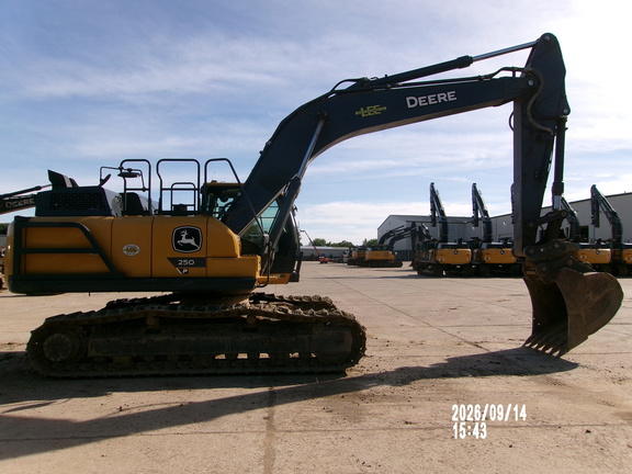 2024 John Deere 250P