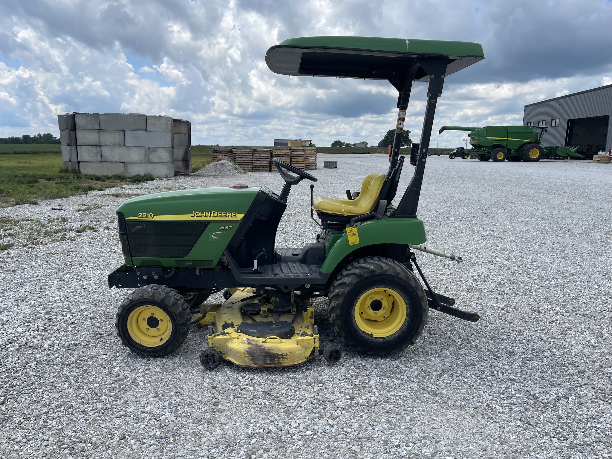  2005 John Deere 2210 at Heritage Tractor in Macomb, IL