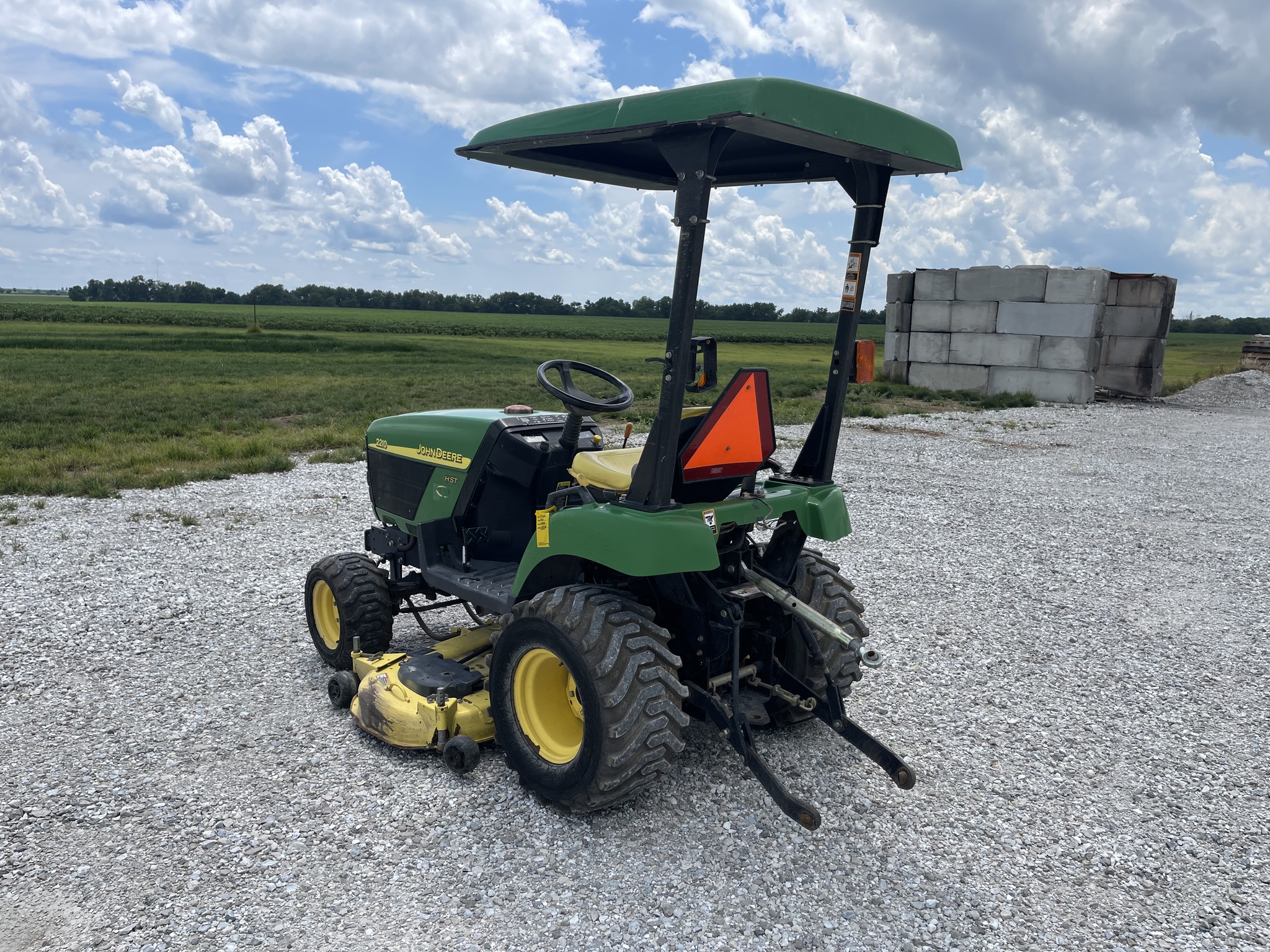  2005 John Deere 2210 at Heritage Tractor in Macomb, IL