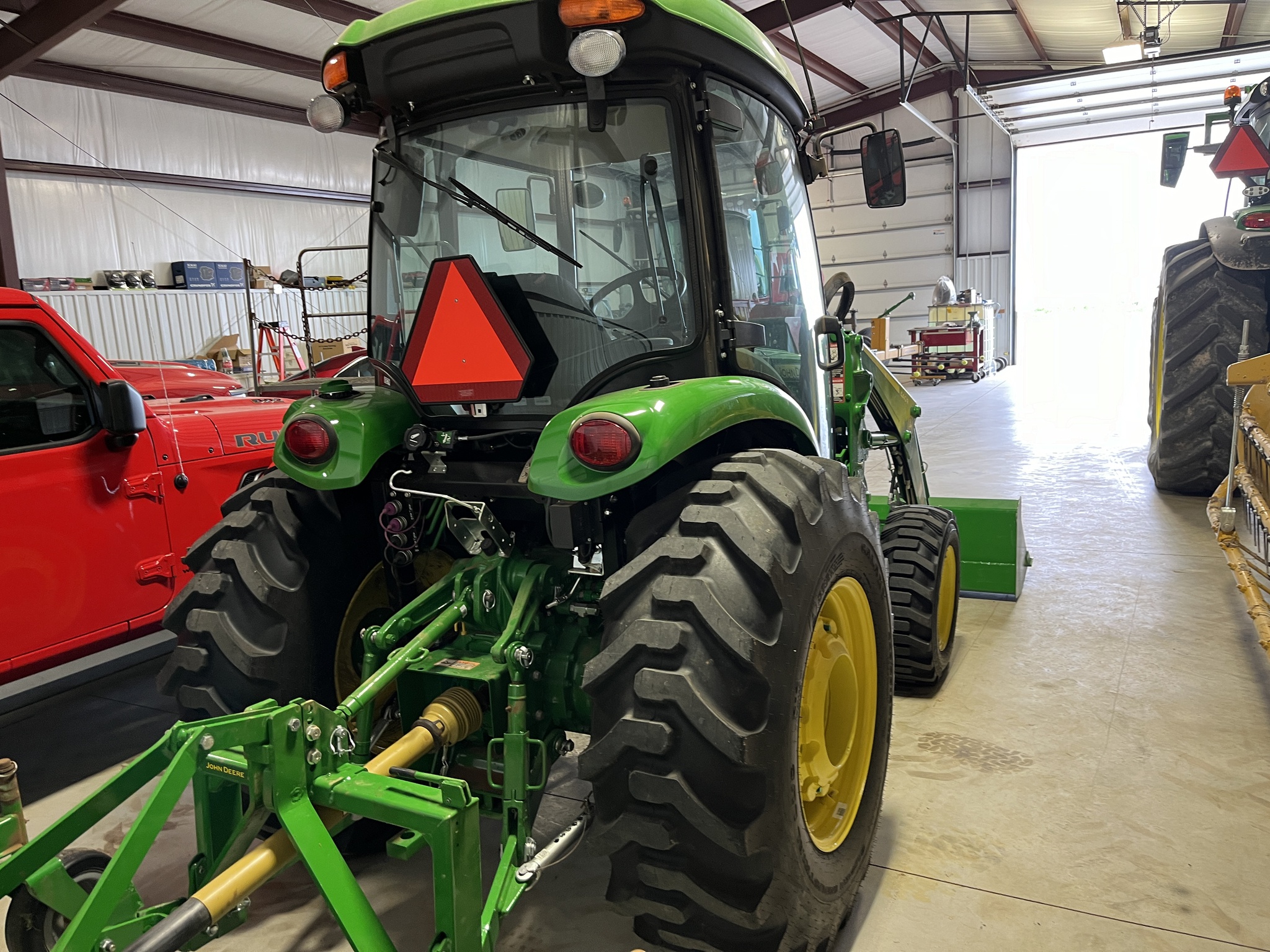 2023 John Deere 4066R Image 26