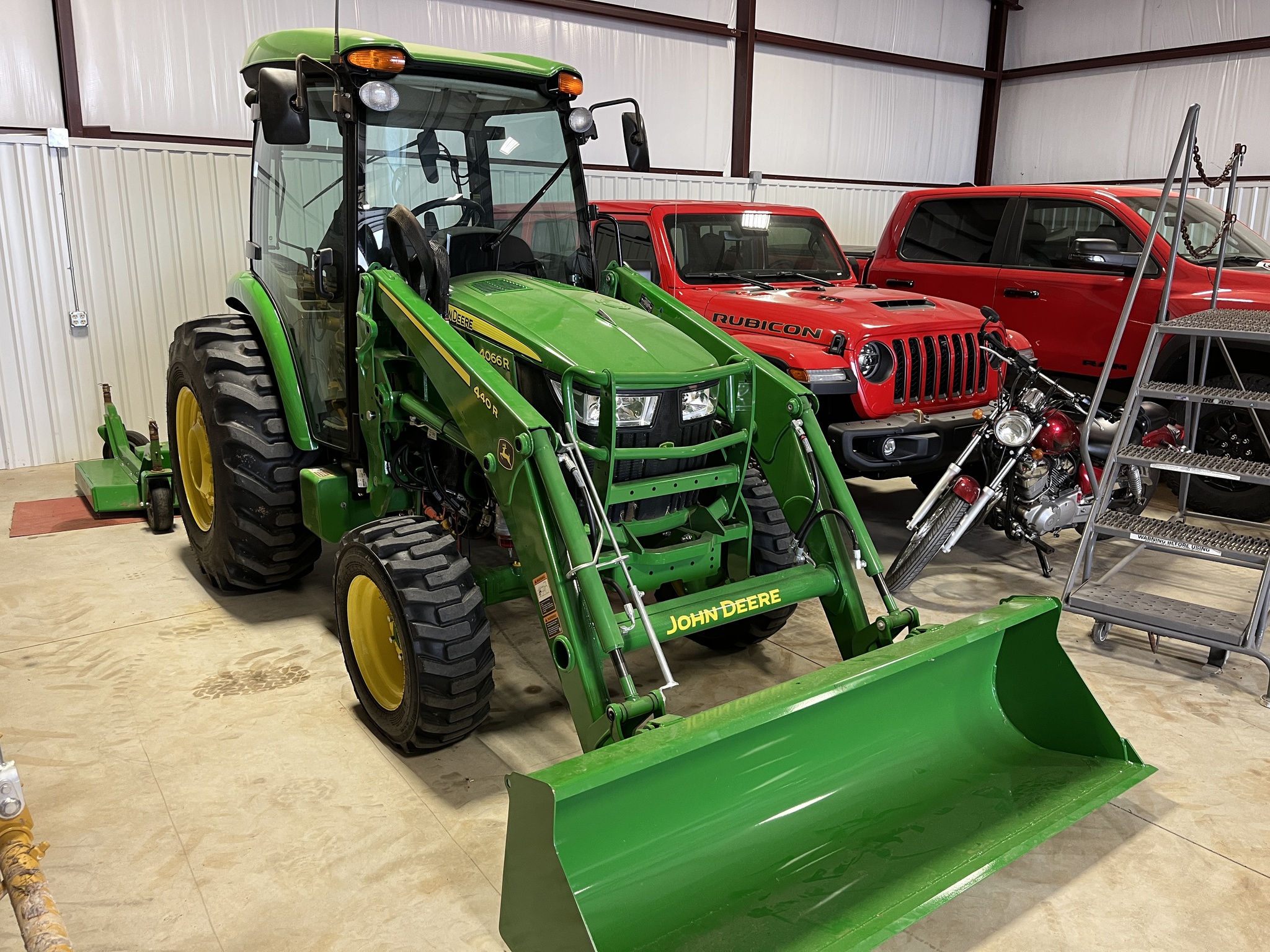 2023 John Deere 4066R Image 22