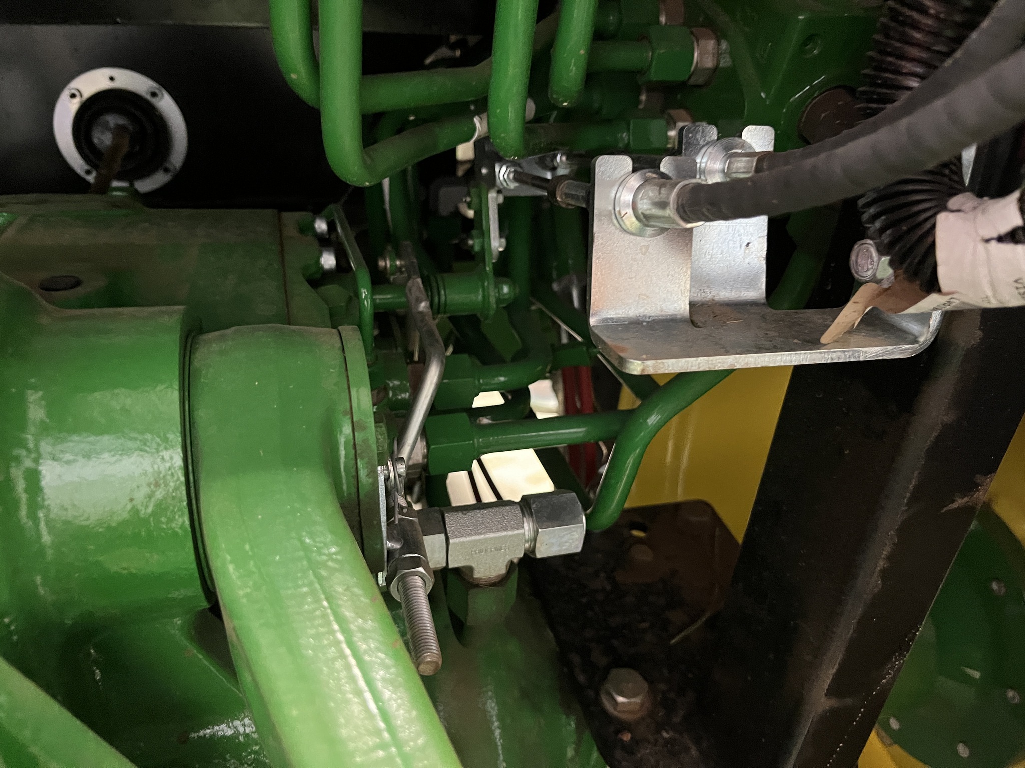 2023 John Deere 4066R Image 36