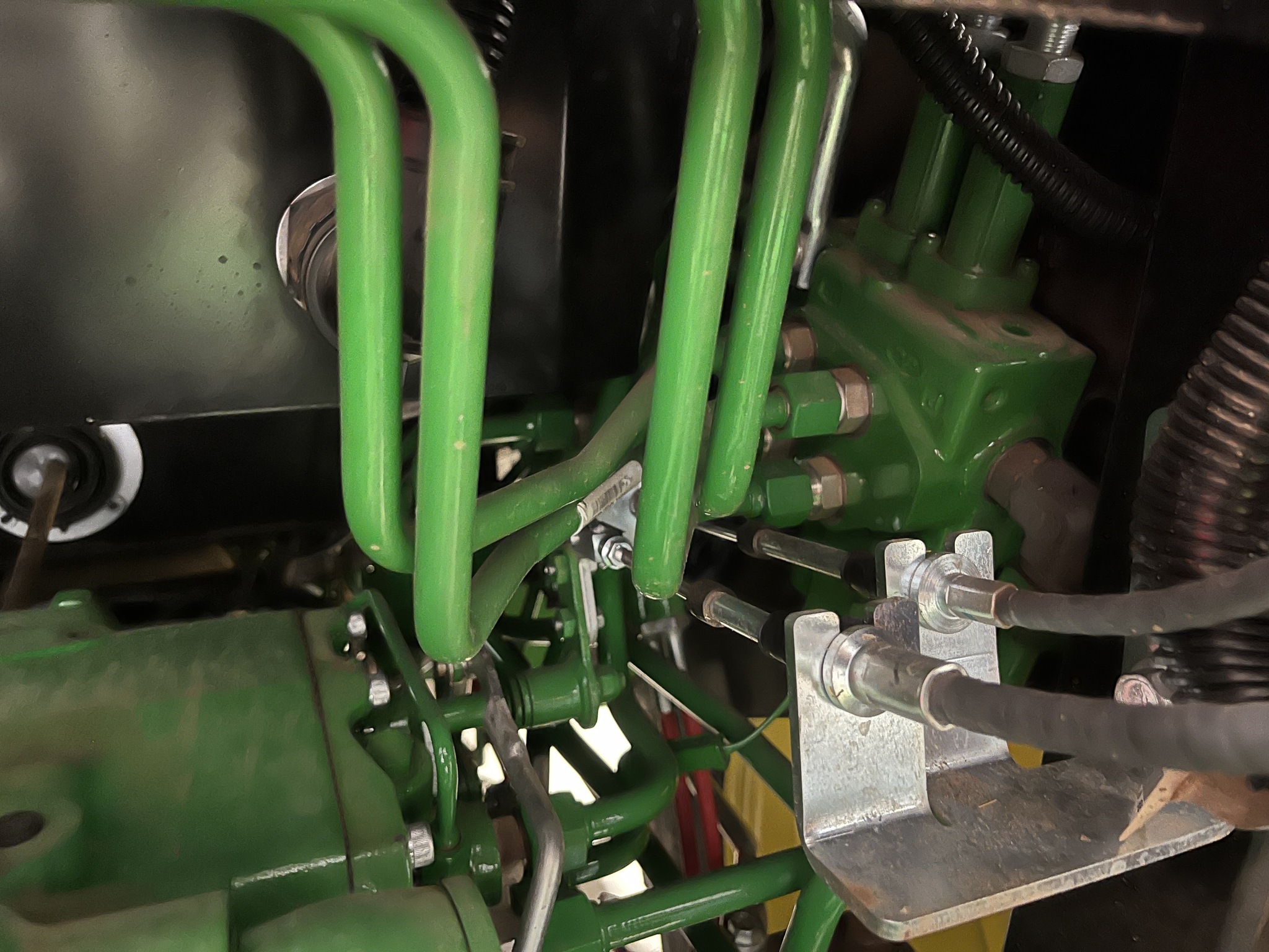 2023 John Deere 4066R Image 38