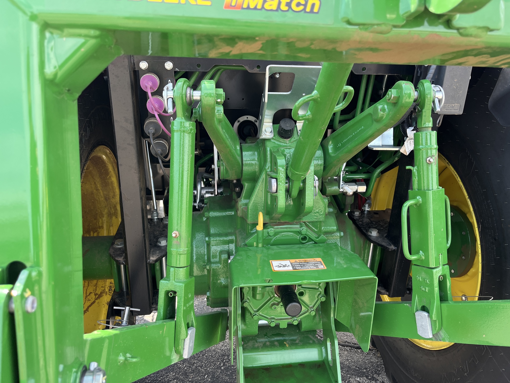 2023 John Deere 4066R Image 14