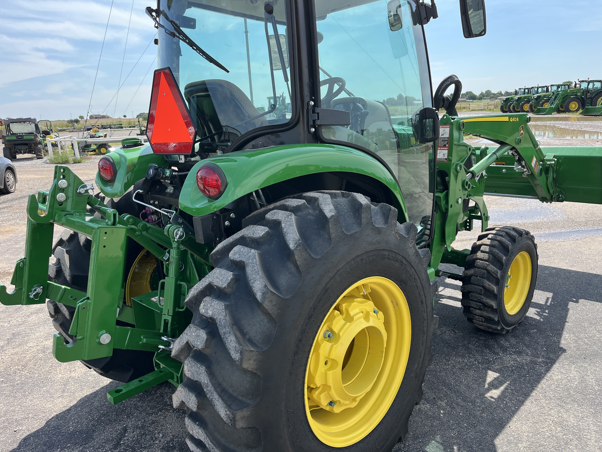 2023 John Deere 4066R Image 12