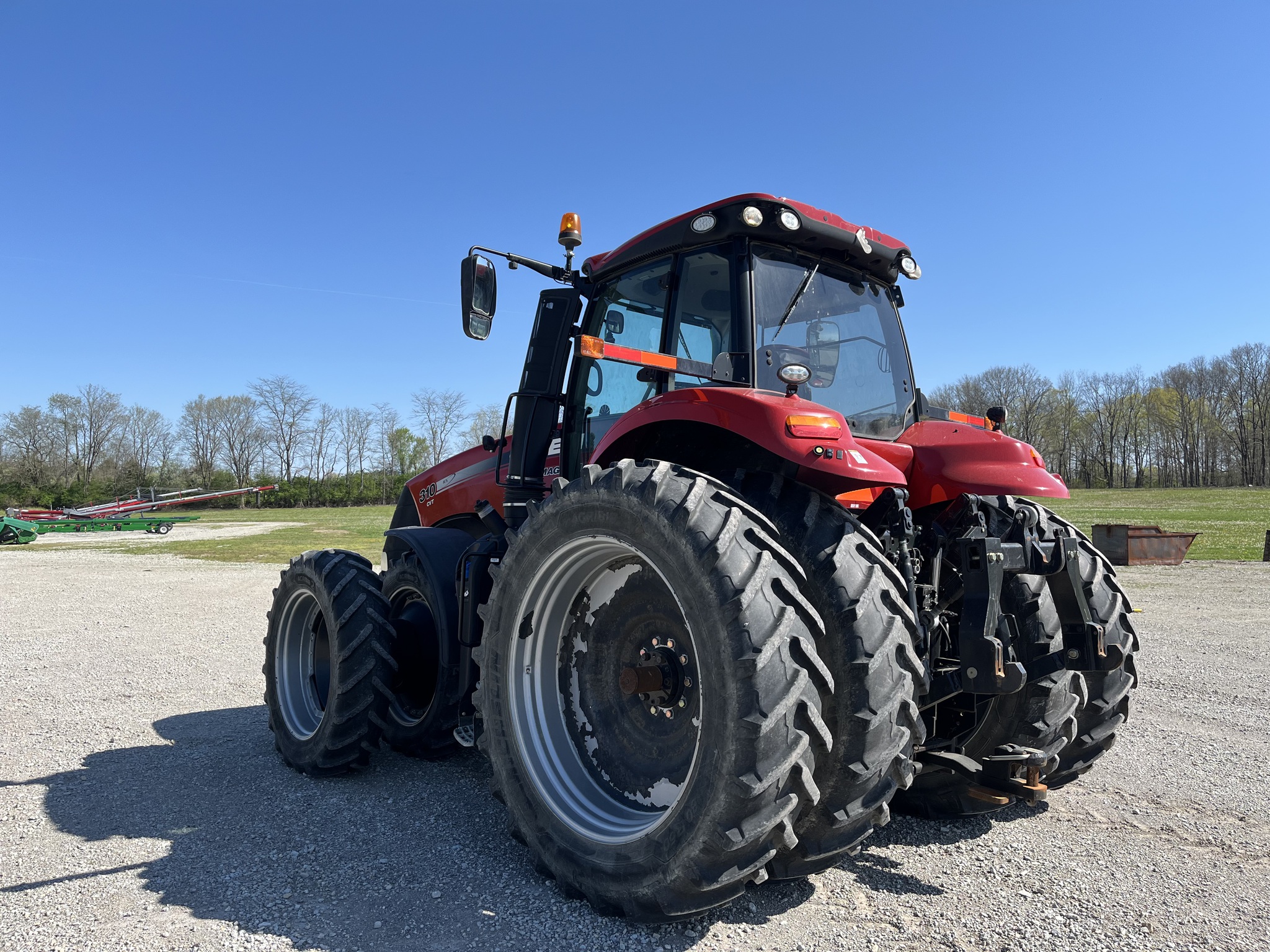 2017 Case IH Magnum 310 Image 7
