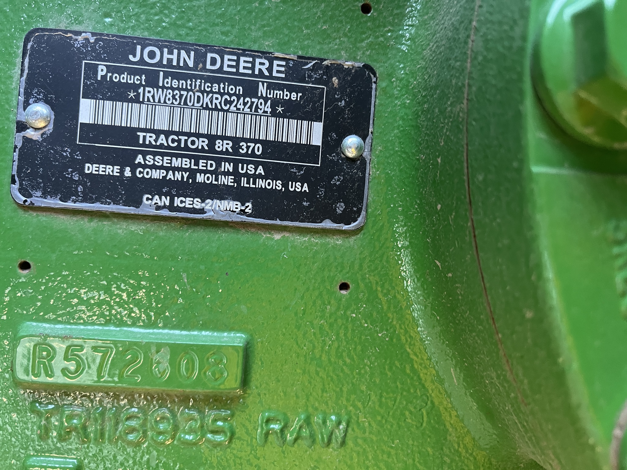  2024 John Deere 8R 370 at Heritage Tractor in Kewanee, IL
