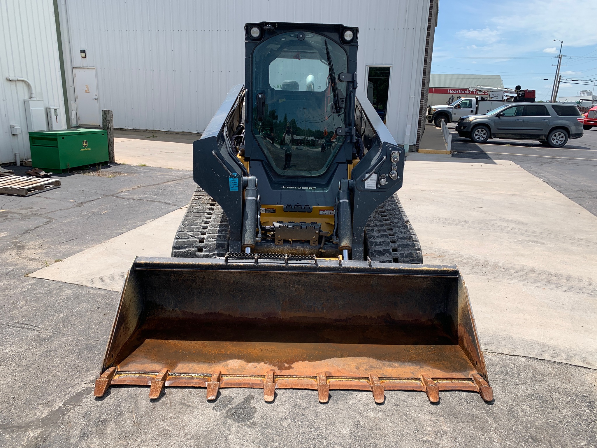  2023 John Deere 333G at Heritage Tractor in Lamar, MO