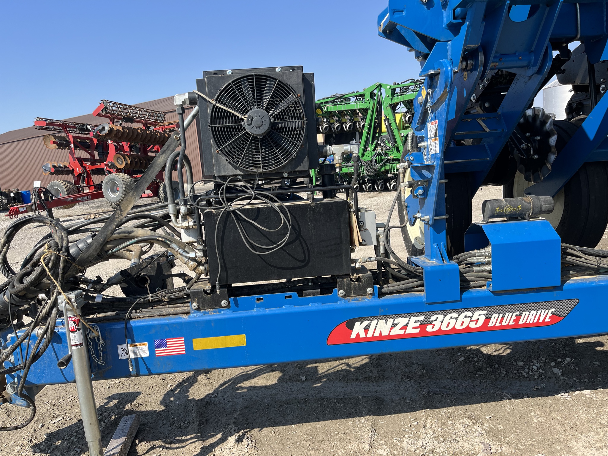 2023 Kinze 3665 Image 10