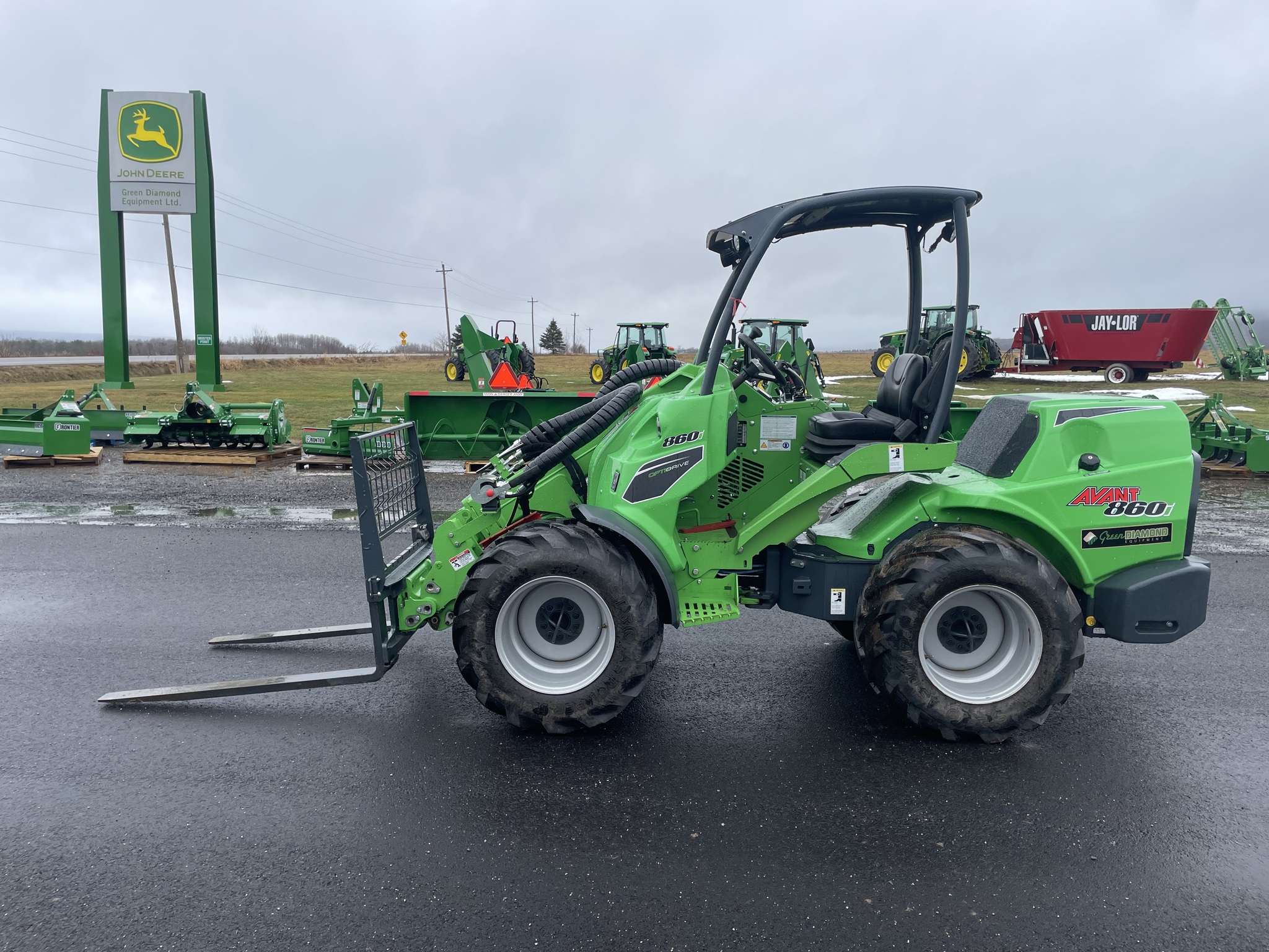 2022 Avant M860 Image 2