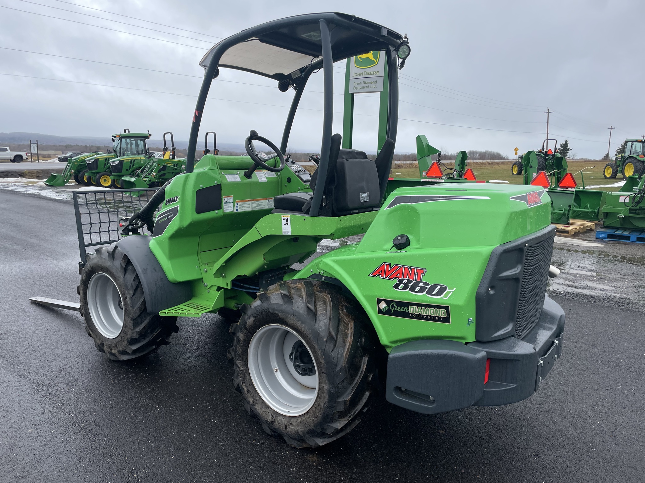 2022 Avant M860 Image 3