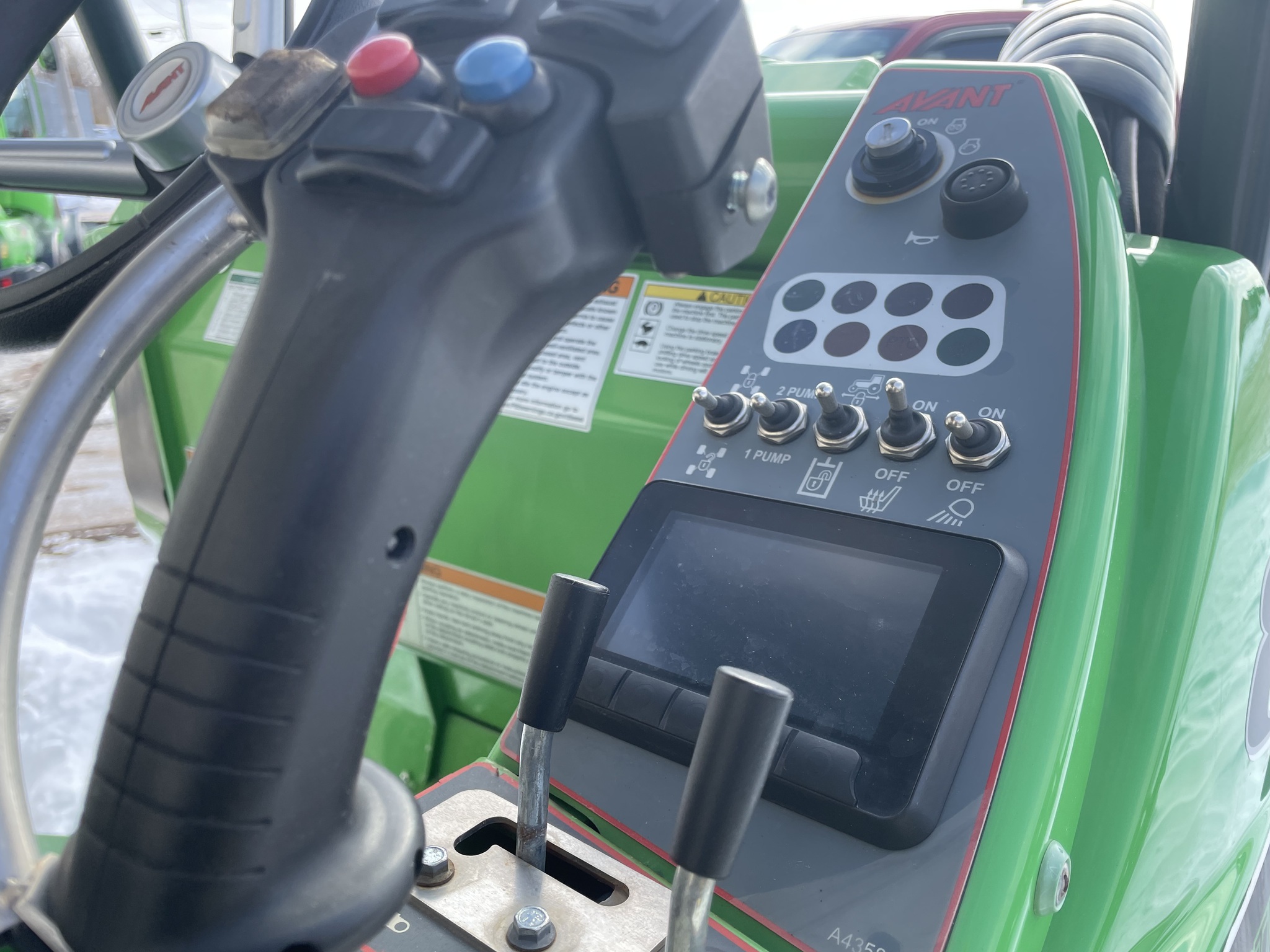 2022 Avant M860 Image 20