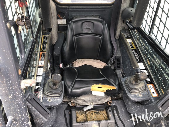 Photo of 2012 John Deere 323D