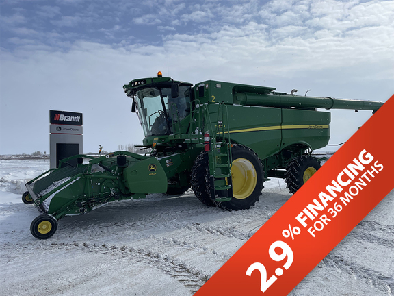 Photo of a 2014 John Deere S670