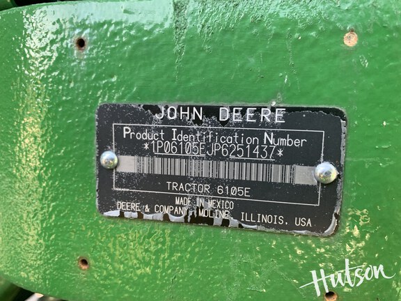 Photo of 2023 John Deere 6105E
