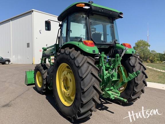 Photo of 2023 John Deere 6105E