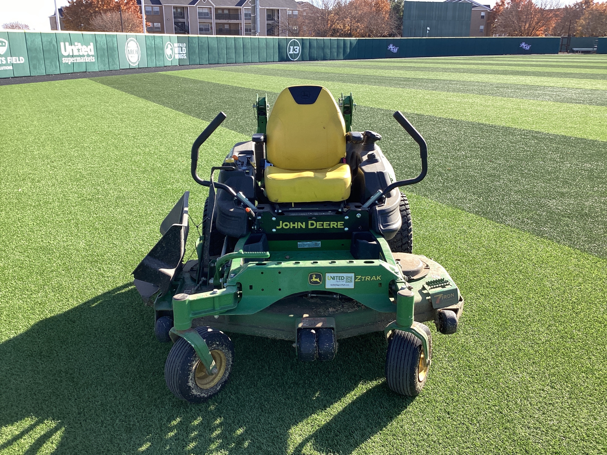 2022 John Deere Z960m Image 3