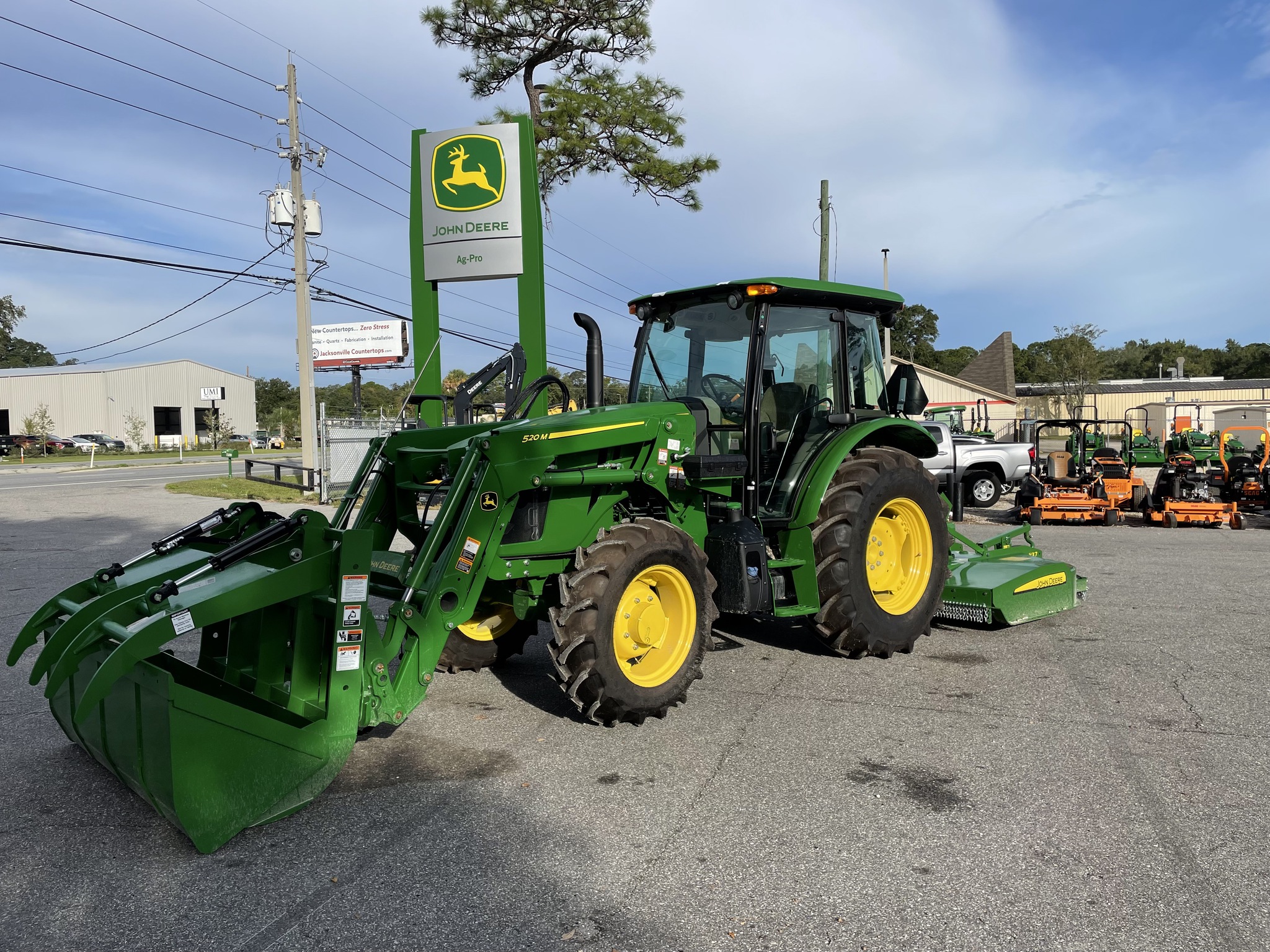 2025 John Deere 5090E Image 2