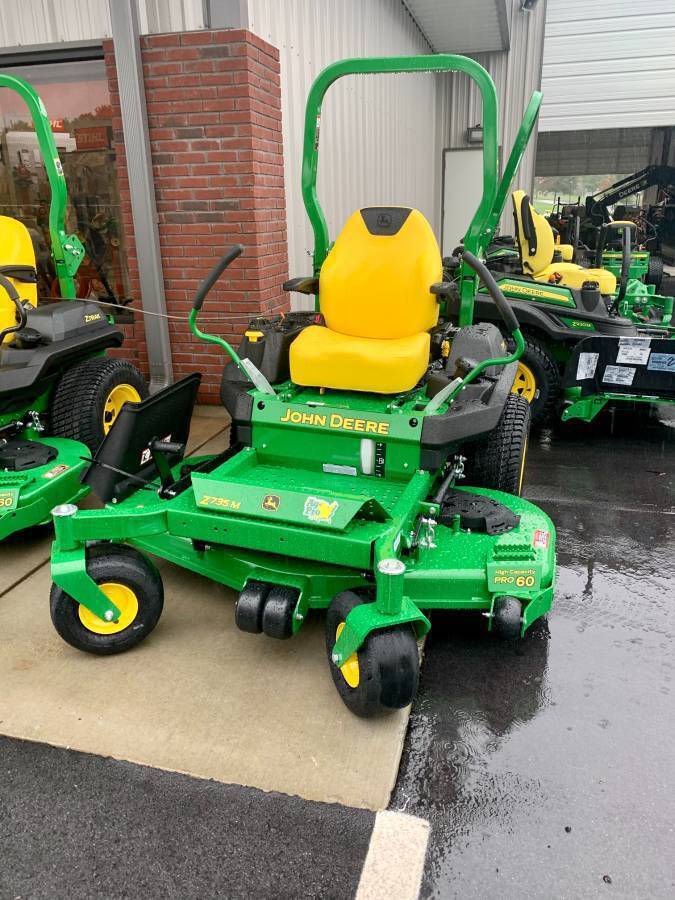 2025 John Deere Z735M Image 1