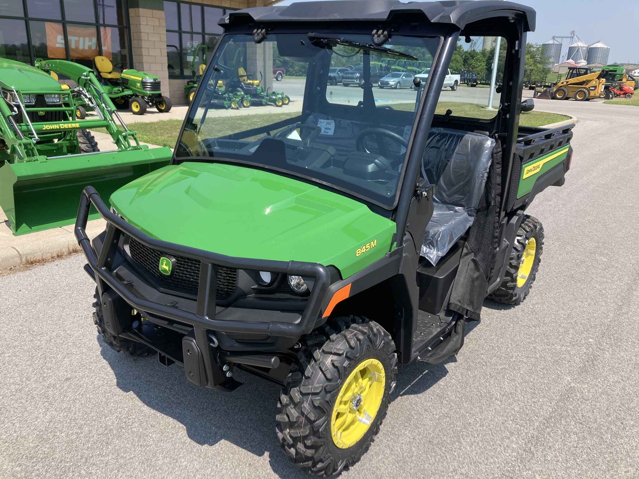 2025 John Deere 845M Image 2