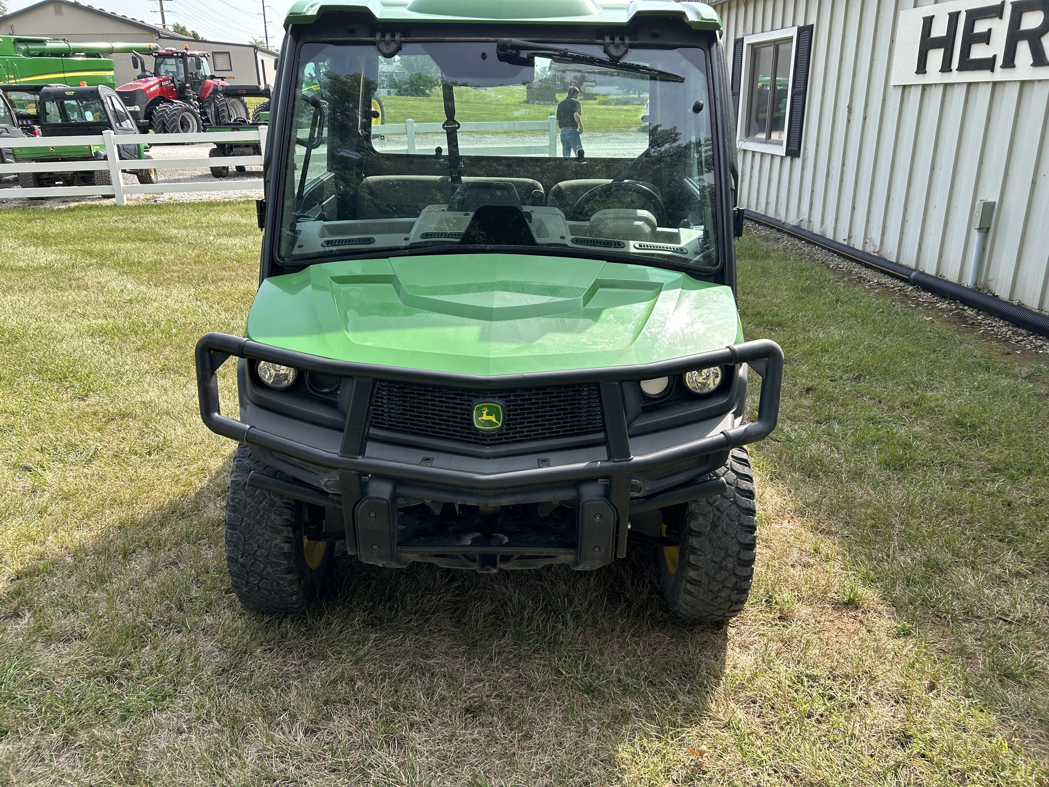  2022 John Deere XUV 835R at Heritage Tractor in Atchison, KS