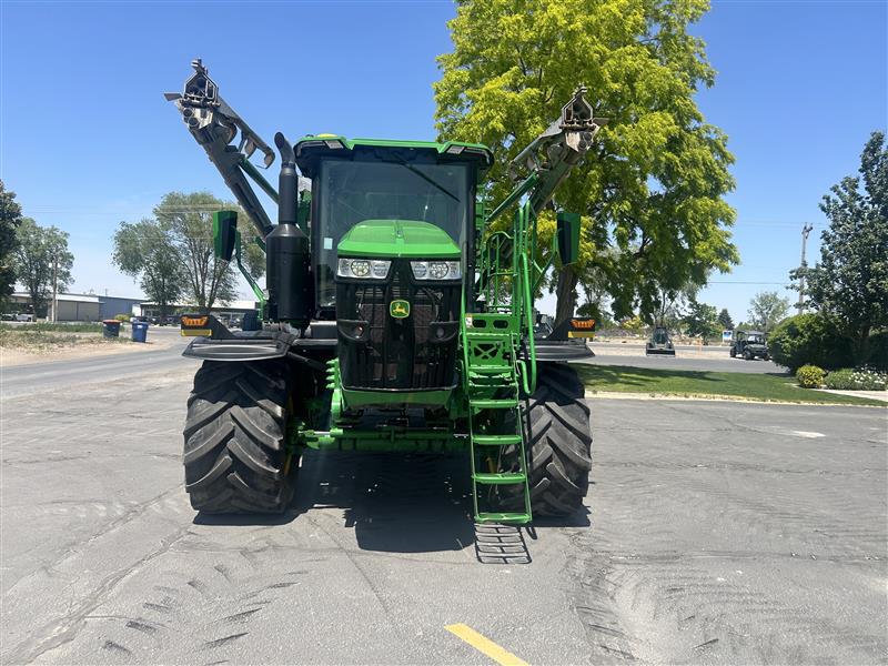 2024 John Deere 800R Image 8